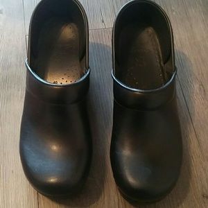 Dansko Professional